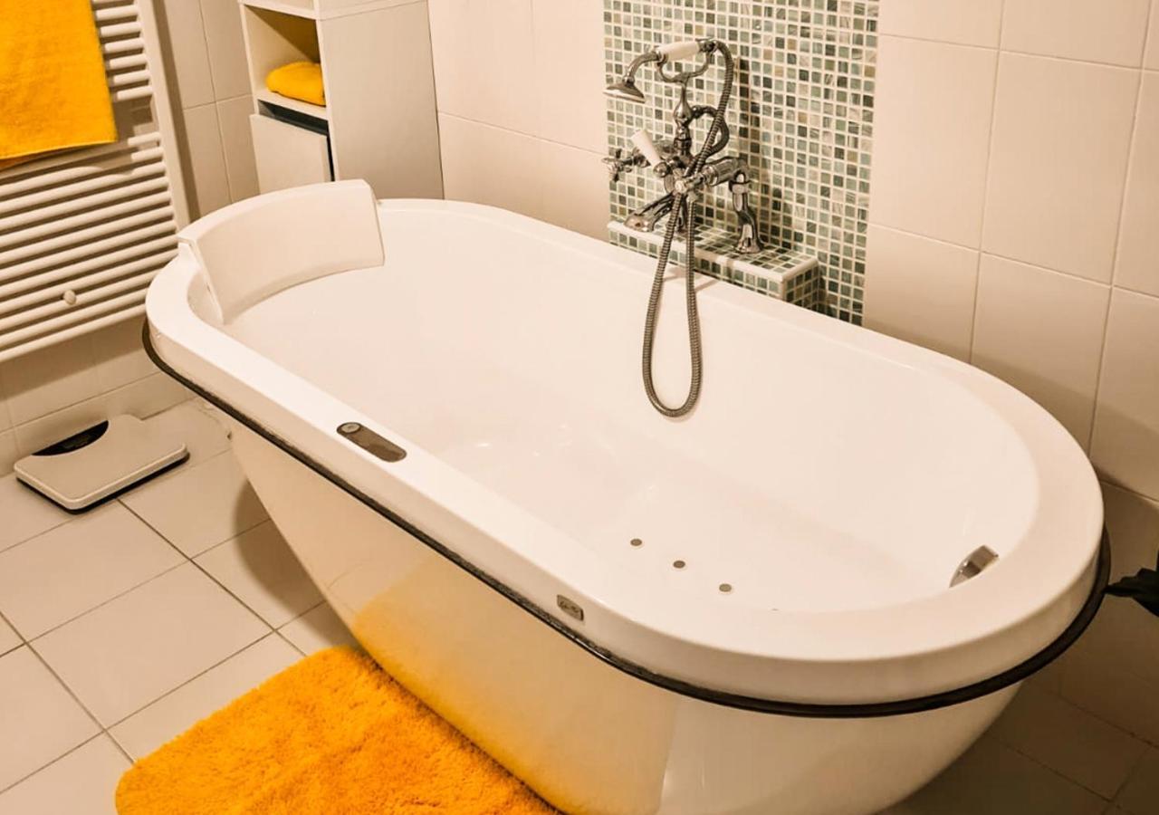 Moat Holiday Rental Lisnaskea Extérieur photo