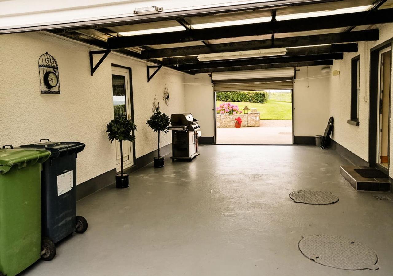 Moat Holiday Rental Lisnaskea Extérieur photo